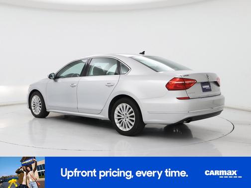 2016 Volkswagen Passat SE