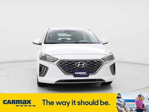 2020 Hyundai IONIQ Plug-In Hybrid SE