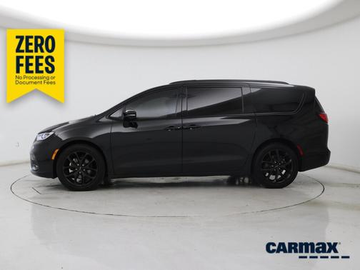 Black 2023 Chrysler Pacifica Limited