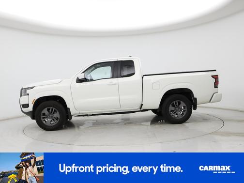 White 2025 Nissan Frontier SV