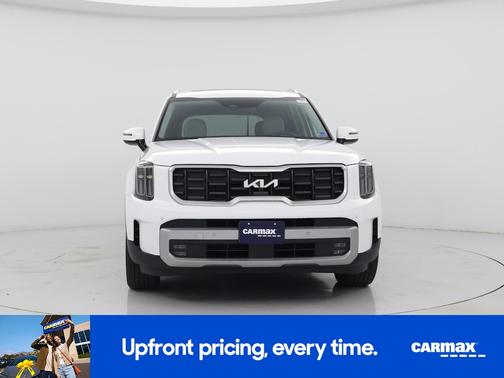 White 2023 Kia Telluride SX