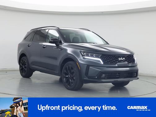Gray 2022 Kia Sorento SX