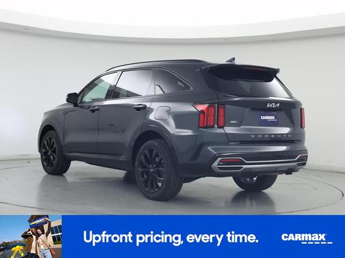 Gray 2022 Kia Sorento SX