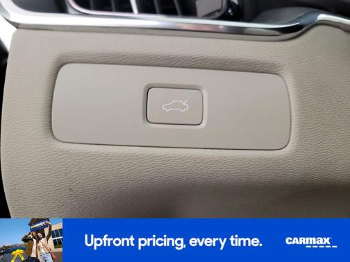 Black 2024 Volvo XC60 B5 Core Dark Theme