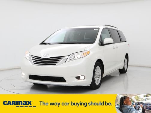 2017 Toyota Sienna XLE