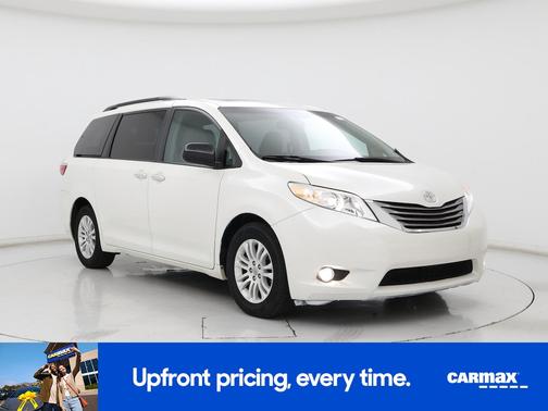 2017 Toyota Sienna XLE
