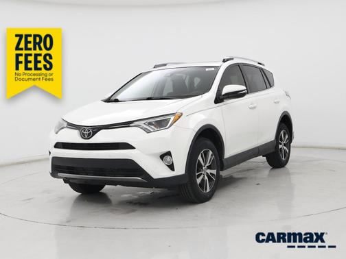 White 2018 Toyota RAV4 XLE