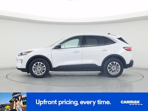 White 2022 Ford Escape SE