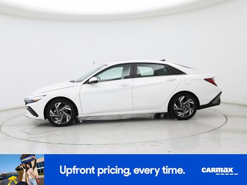 White 2025 Hyundai ELANTRA HEV Limited
