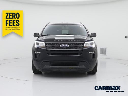 Black 2018 Ford Explorer XLT