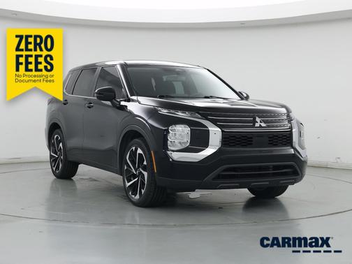 Black 2022 Mitsubishi Outlander ES