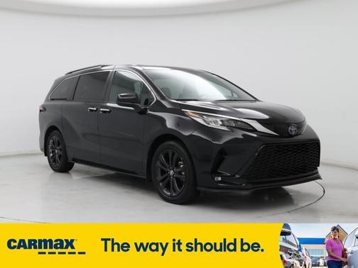 2022 Toyota Sienna XSE