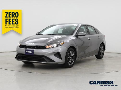 Gray 2024 Kia Forte LXS