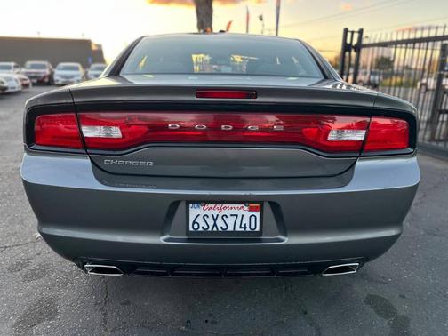 2011 Dodge Charger Base