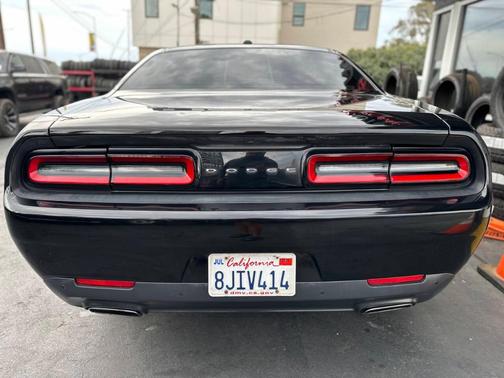 2016 Dodge Challenger SXT