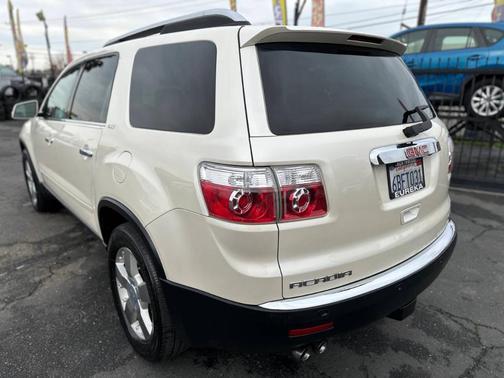 2008 GMC Acadia SLT-2