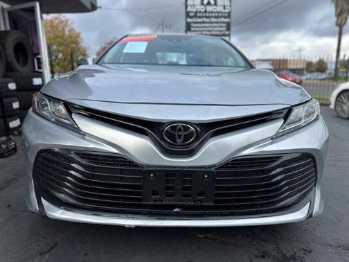 2020 Toyota Camry LE