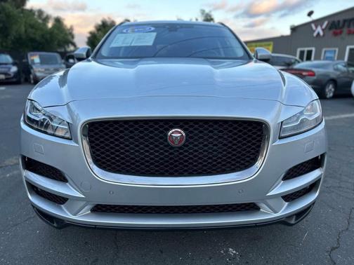 Rhodium Silver 2017 Jaguar F-PACE 35t Prestige
