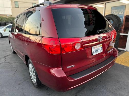 2008 Toyota Sienna LE