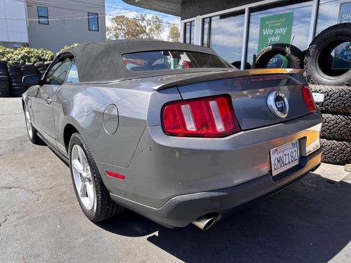 2010 Ford Mustang GT Premium