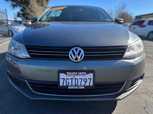 2014 Volkswagen Jetta Auto SE w/Connectivity/Sunroof PZEV
