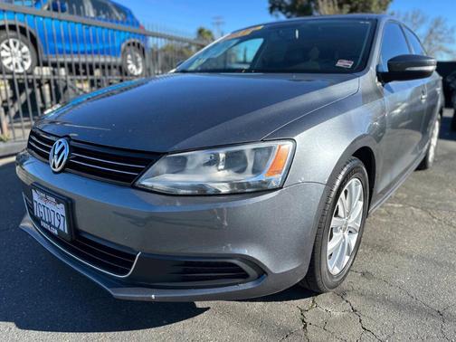 2014 Volkswagen Jetta Auto SE w/Connectivity/Sunroof PZEV