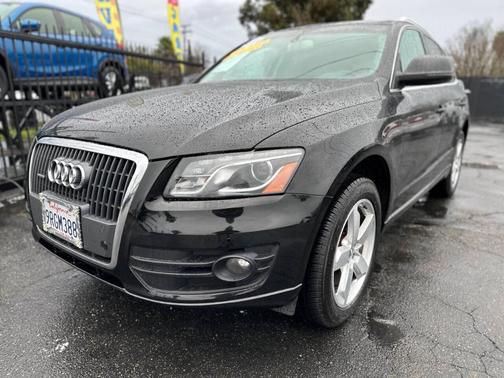 2012 Audi Q5 2.0T Premium Plus