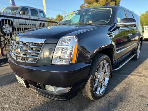 Blue 2013 Cadillac Escalade ESV Luxury