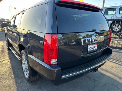 Blue 2013 Cadillac Escalade ESV Luxury