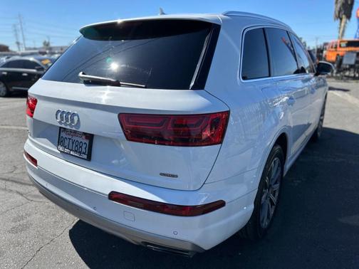 2018 Audi Q7 2.0T Premium Plus