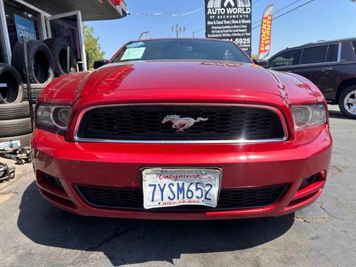 2014 Ford Mustang V6 Premium