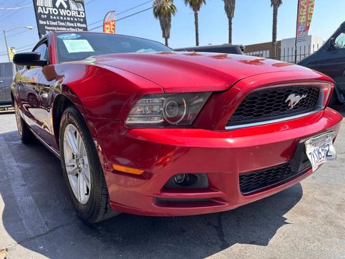2014 Ford Mustang V6 Premium