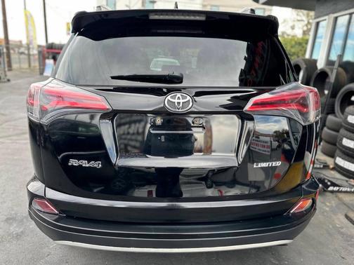 2018 Toyota RAV4 Limited