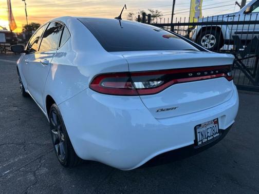 White 2016 Dodge Dart SE