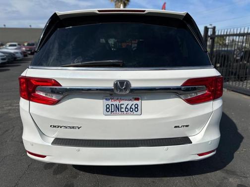 2018 Honda Odyssey Elite