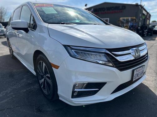 2018 Honda Odyssey Elite