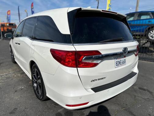 2018 Honda Odyssey Elite