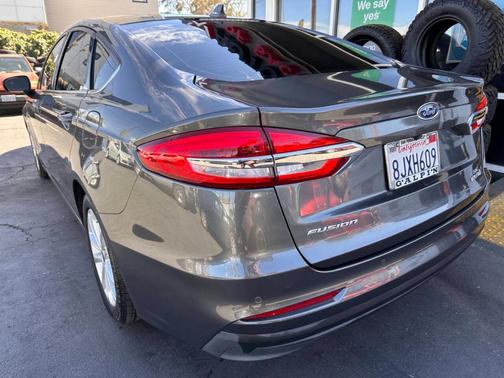 2019 Ford Fusion Hybrid SE