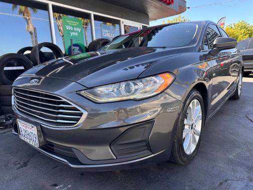 2019 Ford Fusion Hybrid SE