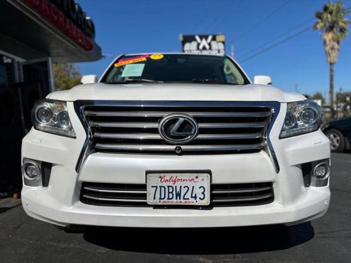 2014 Lexus LX 570 Base
