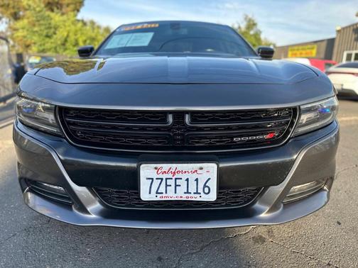 Gray 2017 Dodge Charger SXT