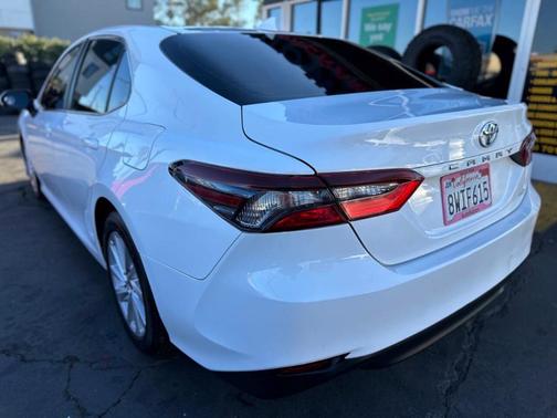2021 Toyota Camry LE