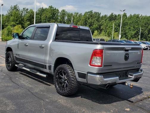 Photo 5 of 32 of 2020 RAM 1500 Big Horn