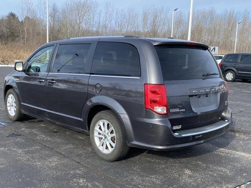 Photo 5 of 34 of 2019 Dodge Grand Caravan SXT