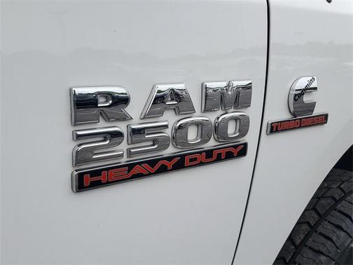 2018 RAM 2500 SLT Crew Cab 4x4 6'4' Box