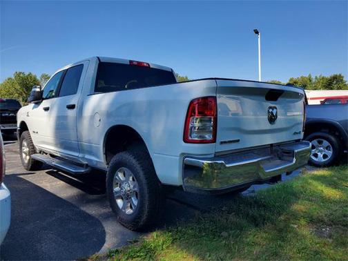 2023 RAM 2500 Big Horn Crew Cab 4x4 6'4' Box
