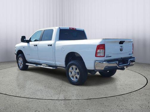 2023 RAM 2500 Big Horn Crew Cab 4x4 6'4' Box
