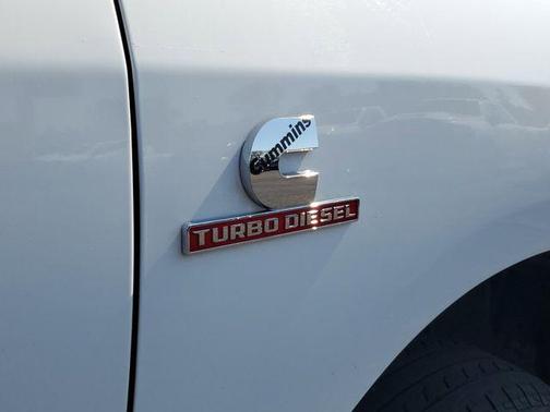 2023 RAM 2500 Big Horn Crew Cab 4x4 6'4' Box