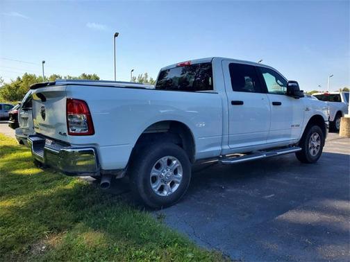 2023 RAM 2500 Big Horn Crew Cab 4x4 6'4' Box