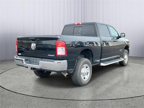 2019 RAM 2500 Tradesman Crew Cab 4x4 6'4' Box